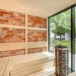 Kenese Bay Garden & Conference 酒店 4*