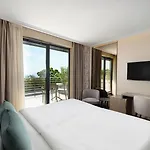 Kenese Bay Garden & Conference 酒店 4*