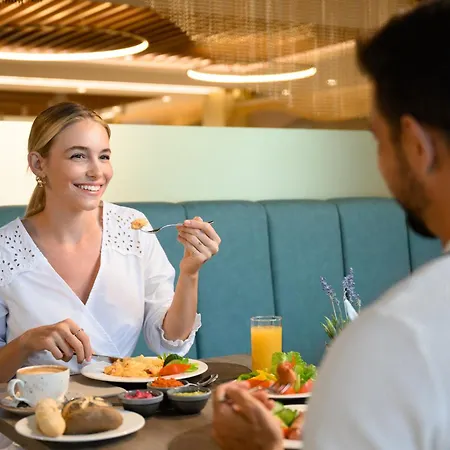 Kenese Bay Garden & Conference Hotell Balatonkenese