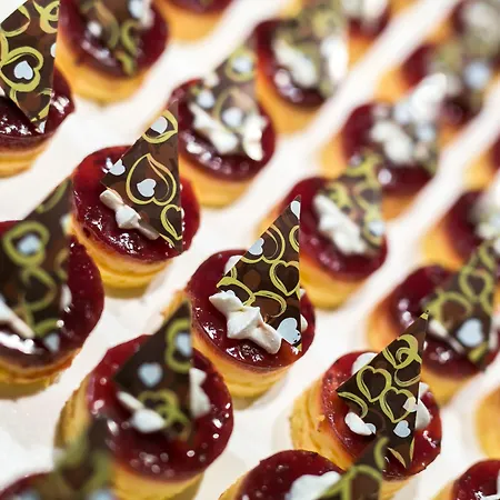 Kenese Bay Garden & Conference 酒店 4*