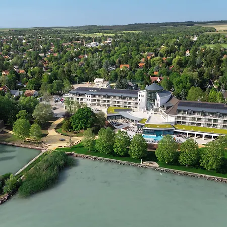 Kenese Bay Garden & Conference Hotell