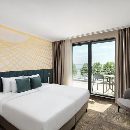 Kenese Bay Garden & Conference Balatonkenese
