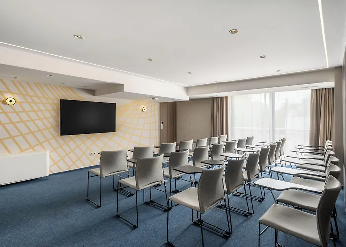 Kenese Bay Garden & Conference Ξενοδοχείο 4*