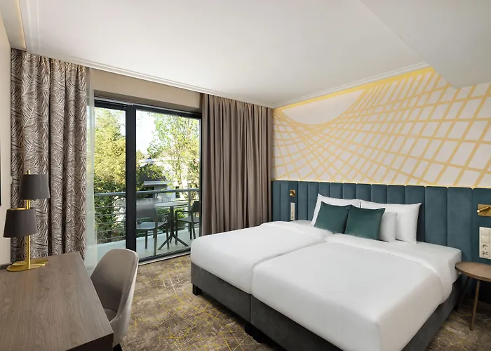 Kenese Bay Garden & Conference Ξενοδοχείο 4*